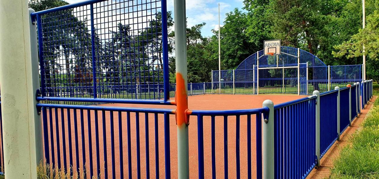 Between Parks - King Bed - Central - Football Field Bucureşti Exterior foto
